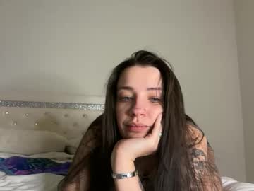 hannahtaylorr's chat room