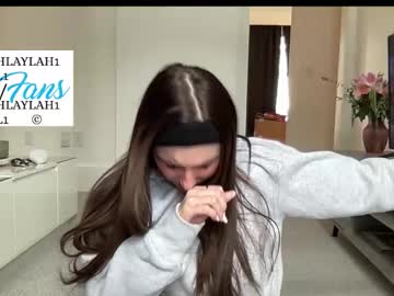 laylahlaylah1's chat room