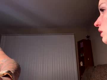 prettyandpinkkk's chat room