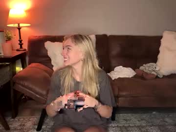 luv_birds's chat room