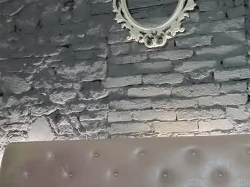 vixvixenn's chat room