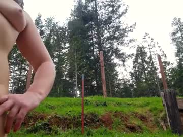 shy_college_girl's chat room