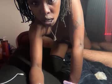 kinkycoupleinteracial's chat room