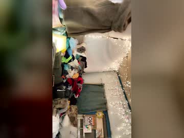 megatinyyy's chat room