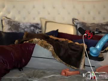 avalonnfoxx's chat room