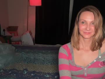 kaileeshy's chat room