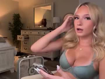 roxyrain2736's chat room