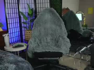 oh_lovely_girl's chat room