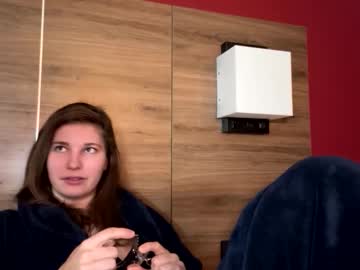 deepthroatqueen33's chat room