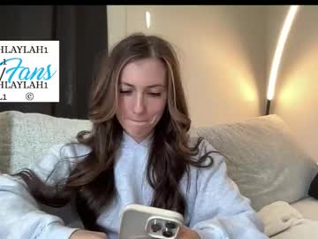 laylahlaylah1's chat room