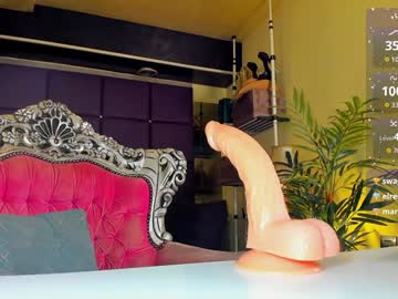 sofiequeen_'s chat room