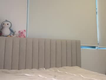 hazelnuut's chat room