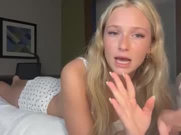 korinaluvv's chat room