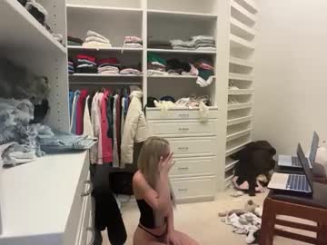 lilymaeee's chat room