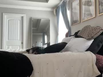 brielledaviss's chat room