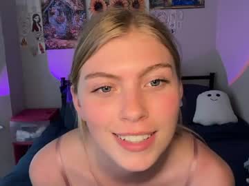 elliee81's chat room