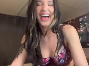 ella2sweet's chat room