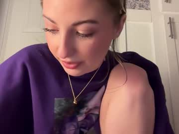 fantasyella's chat room