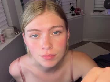 elliee81's chat room