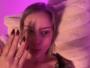 leanneluxecouple's chat room