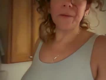 velvet81611's chat room