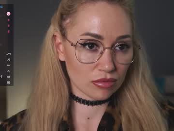 vanessa_de_ville's chat room