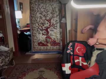 straightishd's chat room