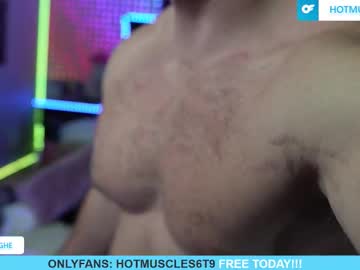 hotmuscles6t9's chat room