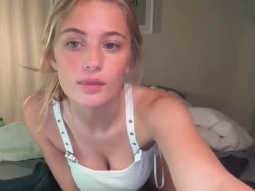 parisangel7's chat room