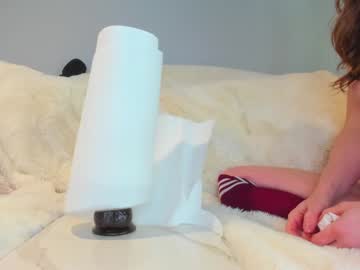 eatmygingersnapps's chat room