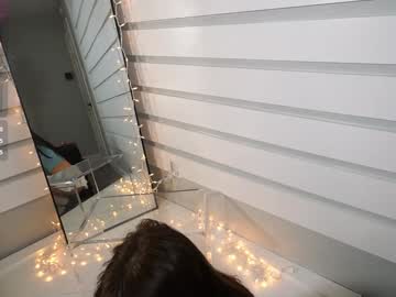 rosiebones's chat room