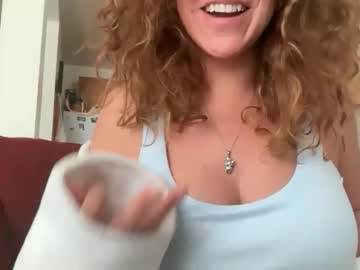 velvet81611's chat room