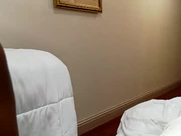 kibrombariu45's chat room