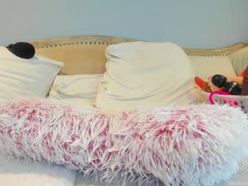 eatmygingersnapps's chat room