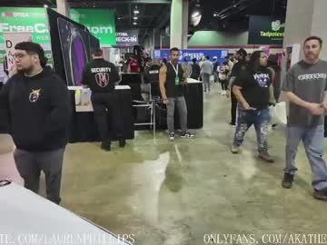 laurenphillips's chat room