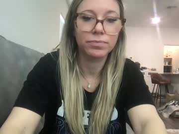 texas_blonde's chat room
