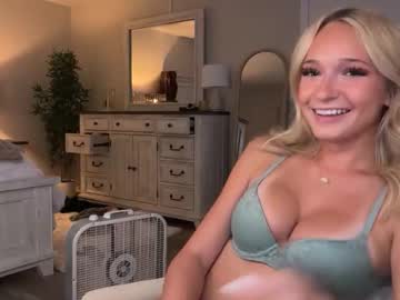 roxyrain2736's chat room