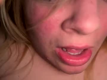 sweetlisa92's chat room