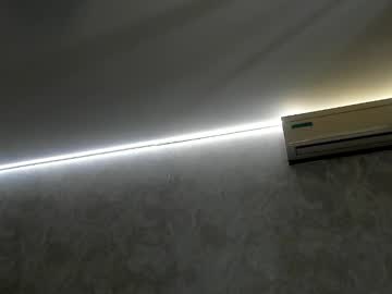 v_deville's chat room