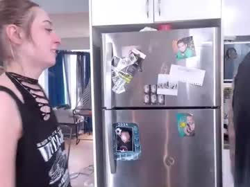 lovecoupleqc's chat room