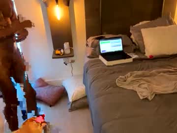 kittywoodyluv's chat room