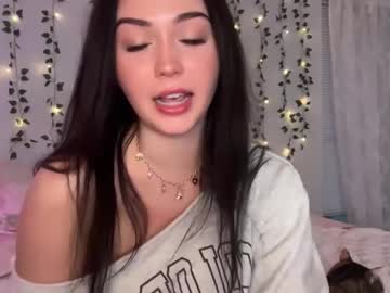 jocelyynn's chat room