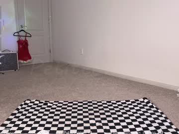 petitebrat's chat room