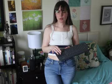 ellynaomi's chat room