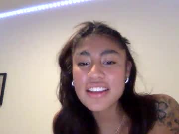 pretty_girl828687's chat room