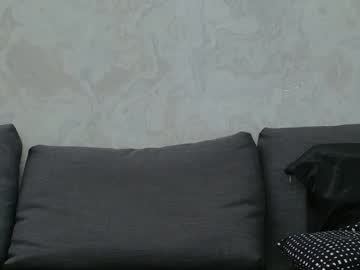 v_deville's chat room