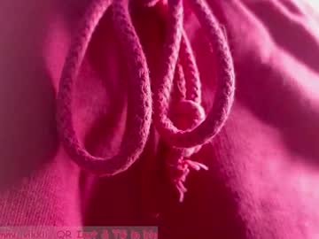 kimmi_vikkii's chat room