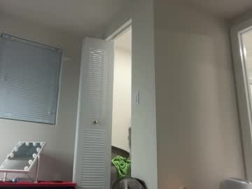 lanademira's chat room