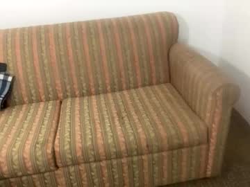 frymeonhigh's chat room