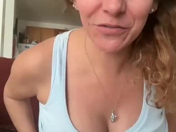 velvet81611's chat room